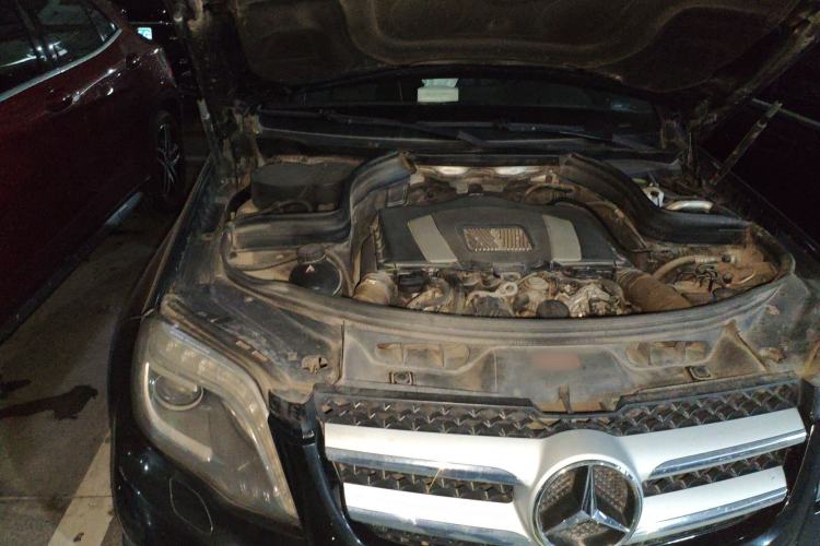 Used Mercedes-Benz GLK-Class 2013 GLK 300 4MATIC Luxury Model Engine Bay Right