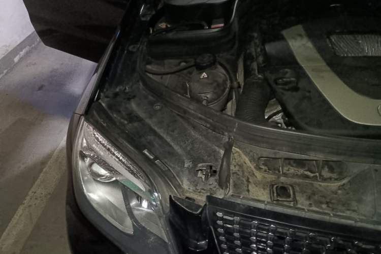 Used Mercedes-Benz GLK-Class 2013 GLK 300 4MATIC Dynamic Edition Engine Bay Right