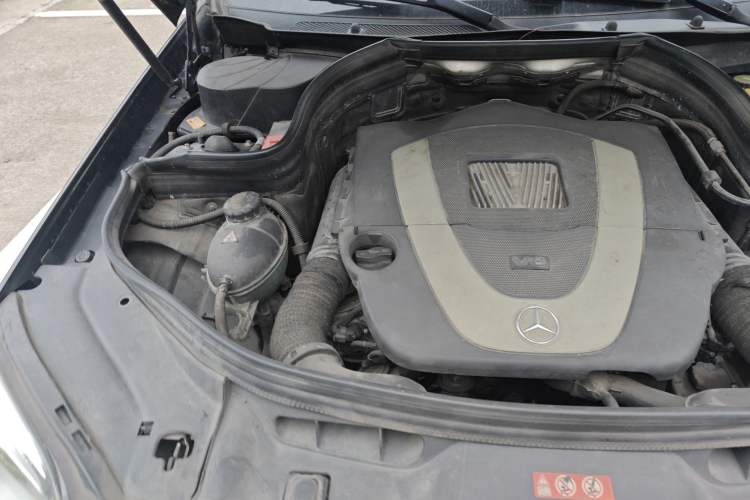 Used Mercedes-Benz GLK-Class 2013 GLK 300 4MATIC Dynamic Sunroof Model Engine Bay Right