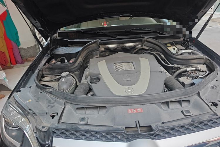 Used Mercedes-Benz GLK-Class 2013 Facelift GLK 300 4MATIC Fashion Edition Engine Bay Right