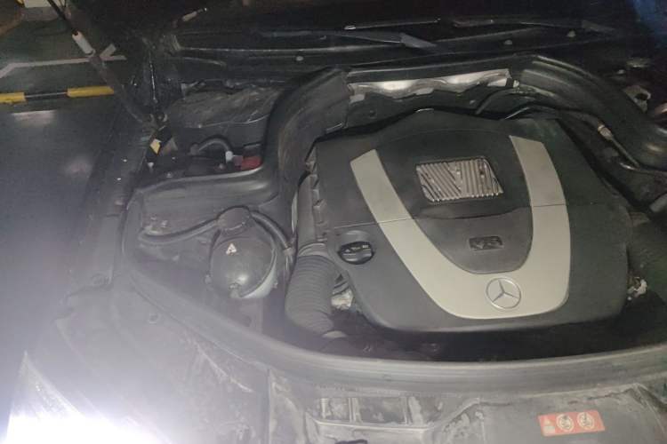 Used Mercedes-Benz GLK-Class 2013 GLK 300 4MATIC Dynamic Sunroof Model Engine Bay Right