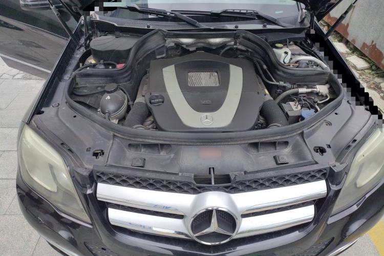 Used Mercedes-Benz GLK-Class 2013 GLK 300 4MATIC Dynamic Sunroof Model Engine Bay
