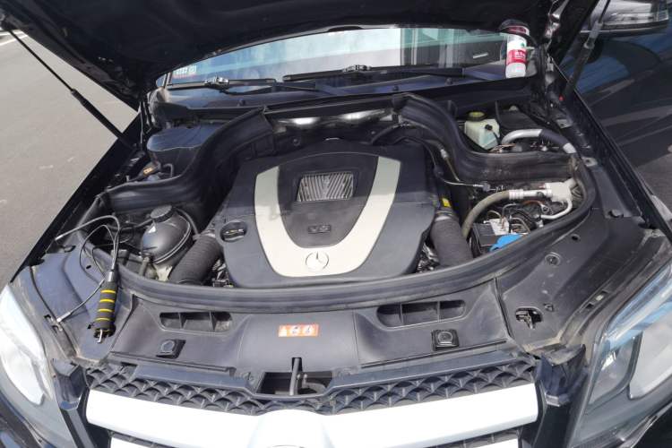 Used Mercedes-Benz GLK-Class 2013 GLK 300 4MATIC Dynamic Edition Engine Bay