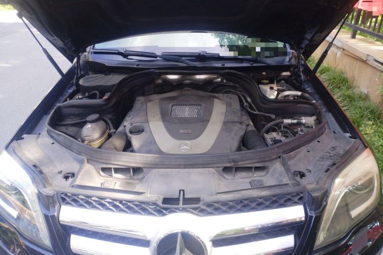 Used Mercedes-Benz GLK-Class 2013 GLK 300 4MATIC Dynamic Sunroof Model Engine Bay