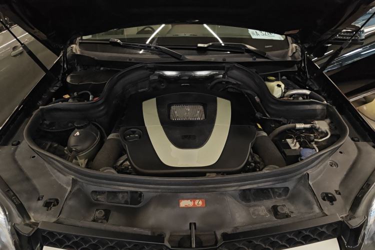 Used Mercedes-Benz GLK-Class 2013 GLK 300 4MATIC Dynamic Sunroof Model Engine Bay