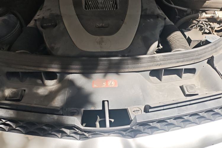 Used Mercedes-Benz GLK-Class 2013 GLK 300 4MATIC Dynamic Edition Engine Bay