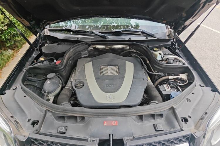 Used Mercedes-Benz GLK-Class 2013 GLK 300 4MATIC Dynamic Sunroof Model Engine Bay