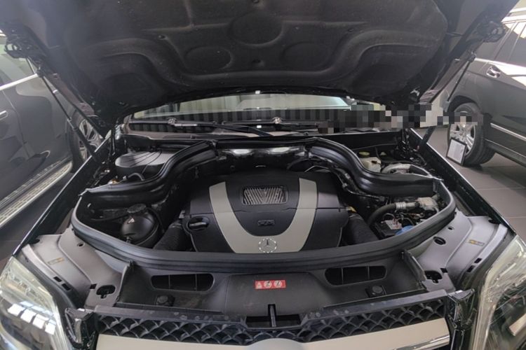 Used Mercedes-Benz GLK-Class 2013 GLK 300 4MATIC Dynamic Sunroof Model Engine Bay