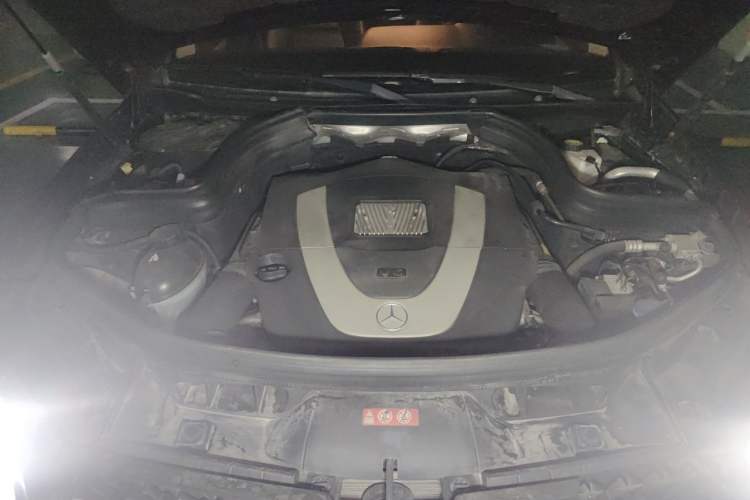 Used Mercedes-Benz GLK-Class 2013 GLK 300 4MATIC Dynamic Sunroof Model Engine Bay