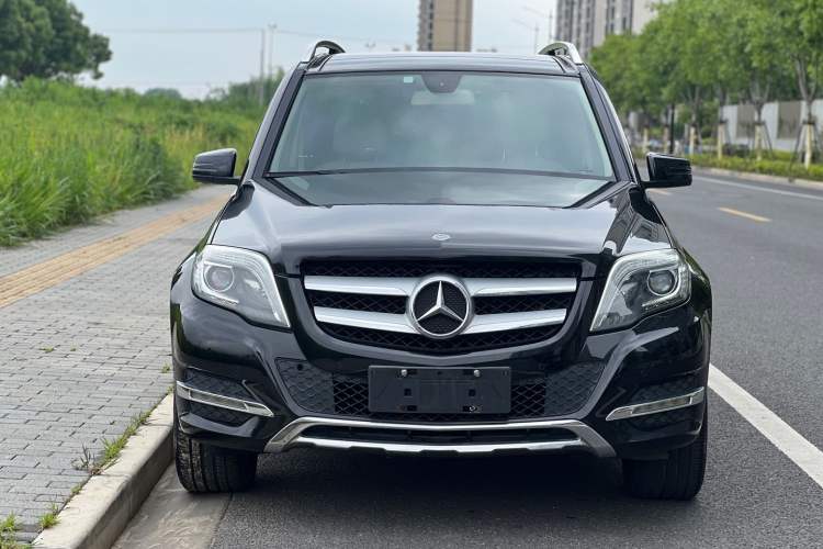 Used Mercedes-Benz GLK-Class 2013 GLK 300 4MATIC Dynamic Sunroof Model Exterior 1