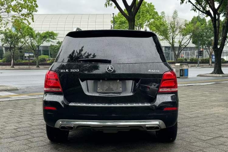 Used Mercedes-Benz GLK-Class 2013 GLK 300 4MATIC Luxury Model Exterior 4