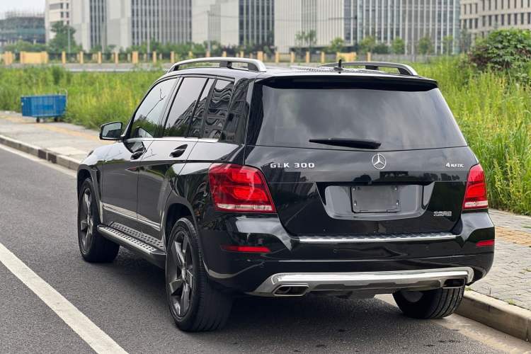 Used Mercedes-Benz GLK-Class 2013 GLK 300 4MATIC Dynamic Sunroof Model Exterior 5