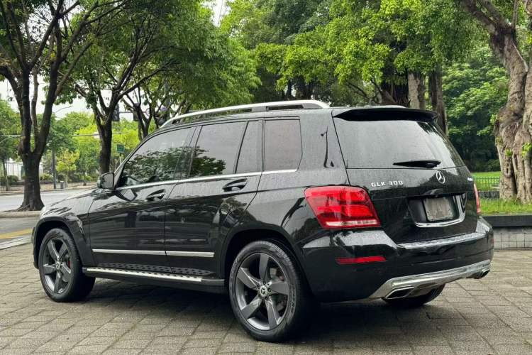 Used Mercedes-Benz GLK-Class 2013 GLK 300 4MATIC Luxury Model Exterior 6
