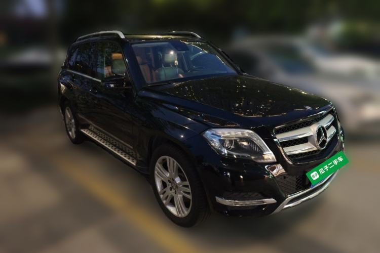 Used Mercedes-Benz GLK-Class 2013 GLK 300 4MATIC Fashion Model Front Right 45 Deg