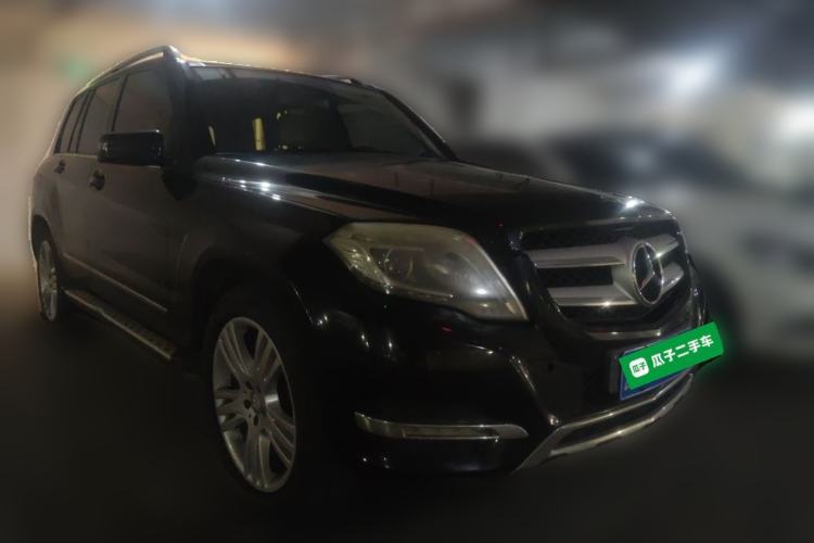 Used Mercedes-Benz GLK-Class 2013 GLK 300 4MATIC Fashion Model Front Right 45 Deg