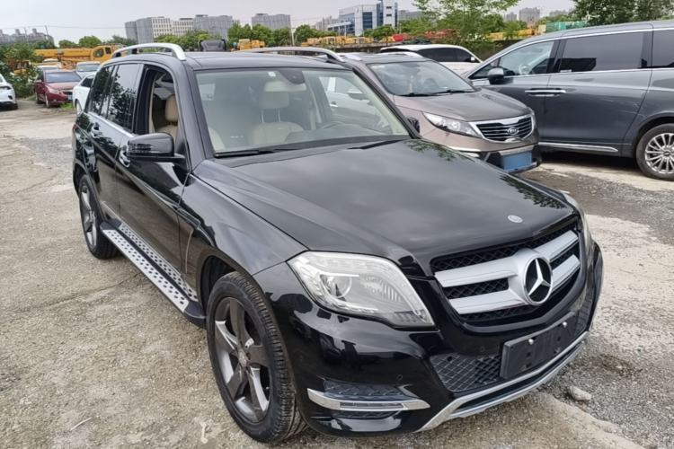 Used Mercedes-Benz GLK-Class 2013 GLK 300 4MATIC Dynamic Sunroof Model Front Right 45 Deg