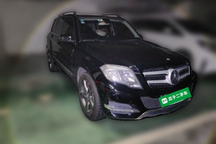 Used Mercedes-Benz GLK-Class 2013 GLK 300 4MATIC Dynamic Sunroof Model Front Right 45 Deg