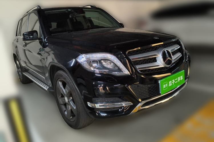 Used Mercedes-Benz GLK-Class 2013 Facelift GLK 300 4MATIC Fashion Edition Front Right 45 Deg