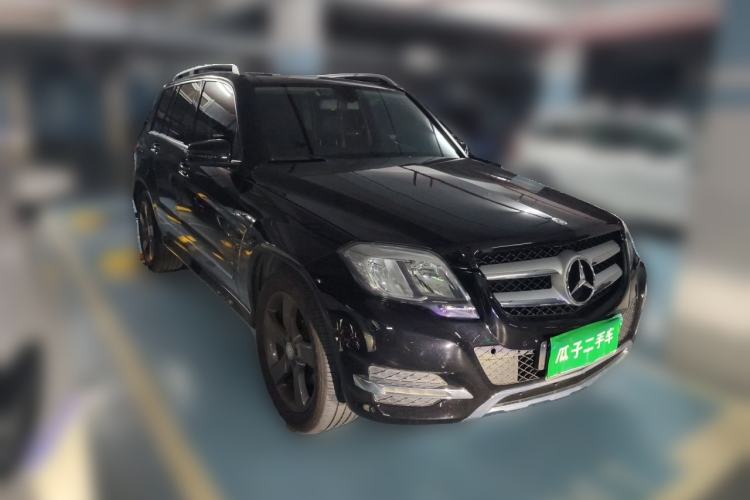 Used Mercedes-Benz GLK-Class 2013 GLK 300 4MATIC Dynamic Sunroof Model Front Right 45 Deg