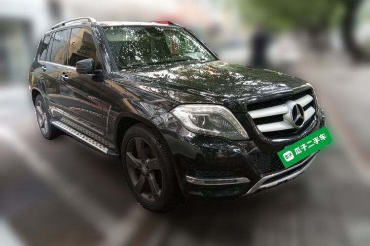 Used Mercedes-Benz GLK-Class 2013 Facelift GLK 300 4MATIC Fashion Edition Front Right 45 Deg