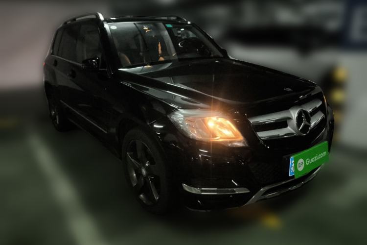 Used Mercedes-Benz GLK-Class 2013 GLK 300 4MATIC Dynamic Sunroof Model Front Right 45 Deg