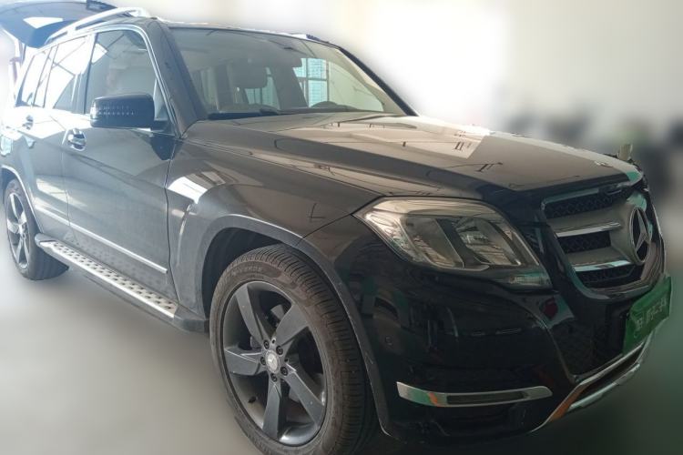 Used Mercedes-Benz GLK-Class 2013 GLK 300 4MATIC Dynamic Sunroof Model Front Right 45 Deg