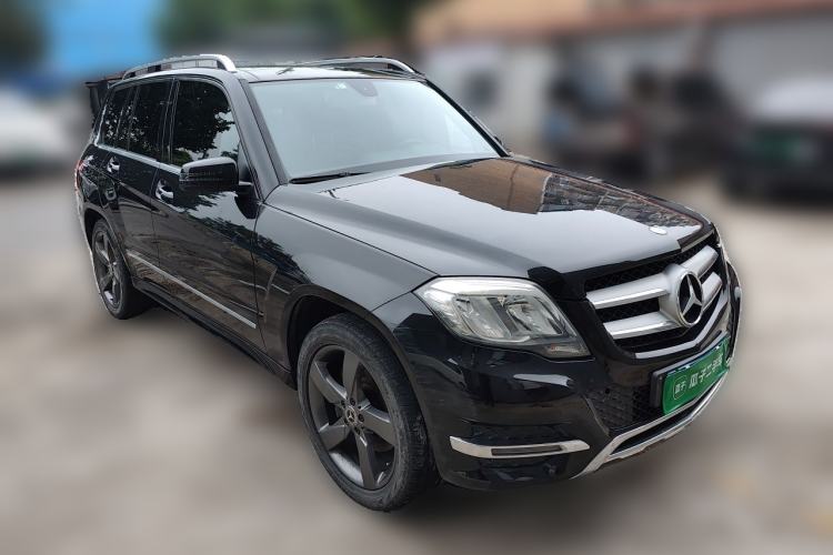 Used Mercedes-Benz GLK-Class 2013 GLK 300 4MATIC Dynamic Sunroof Model Front Right 45 Deg
