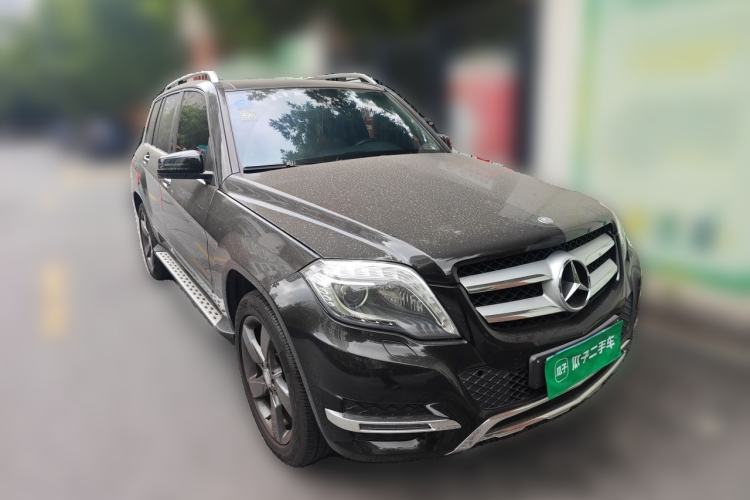 Used Mercedes-Benz GLK-Class 2013 Facelift GLK 300 4MATIC Fashion Edition Front Right 45 Deg