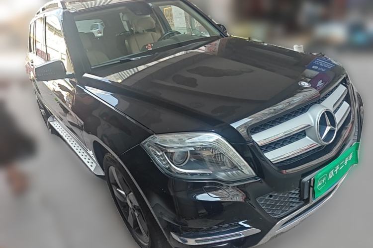 Used Mercedes-Benz GLK-Class 2013 Facelift GLK 300 4MATIC Fashion Edition Front Right 45 Deg