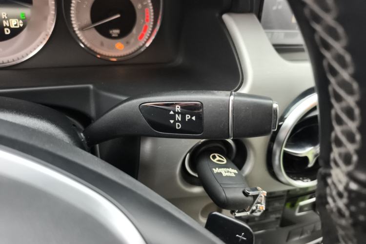 Used Mercedes-Benz GLK-Class 2013 GLK 300 4MATIC Dynamic Sunroof Model Gear Lever