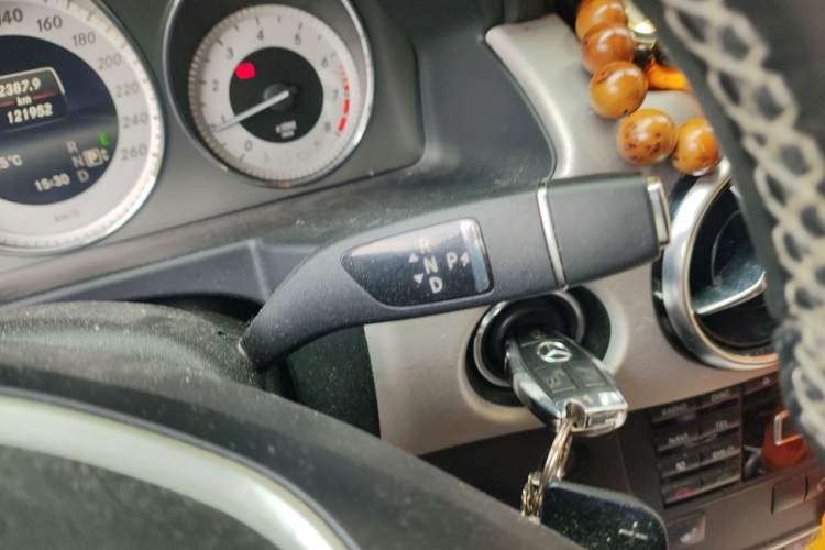 Used Mercedes-Benz GLK-Class 2013 GLK 300 4MATIC Dynamic Sunroof Model Gear Lever