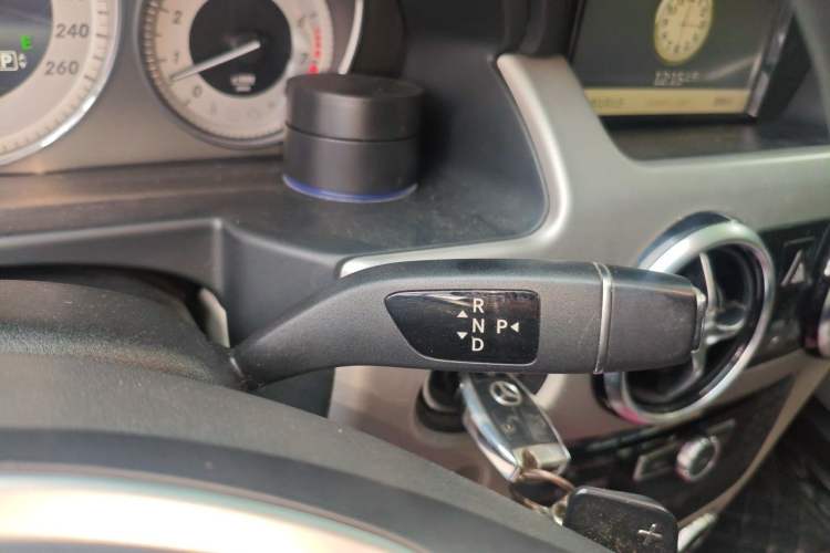 Used Mercedes-Benz GLK-Class 2013 GLK 300 4MATIC Fashion Model Gear Lever