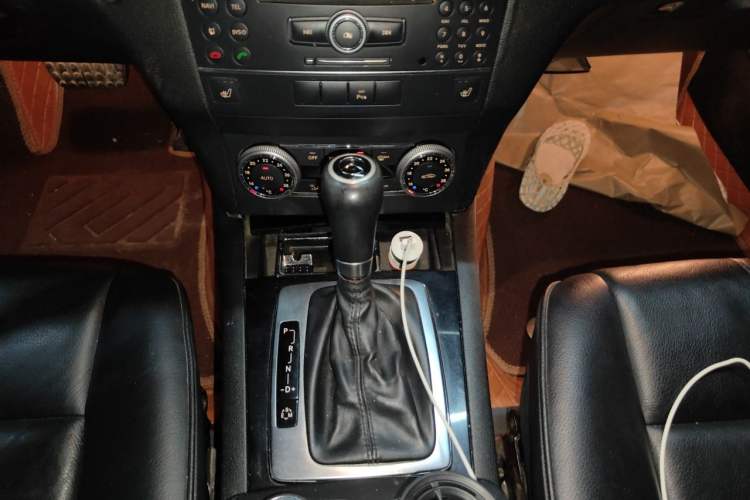 Used Mercedes-Benz GLK-Class 2013 GLK 300 4MATIC Luxury Model Gear Lever