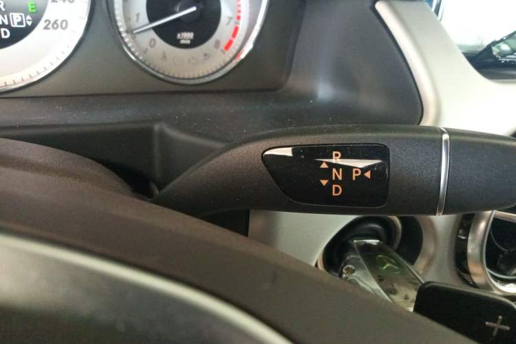 Used Mercedes-Benz GLK-Class 2013 GLK 300 4MATIC Dynamic Sunroof Model Gear Lever