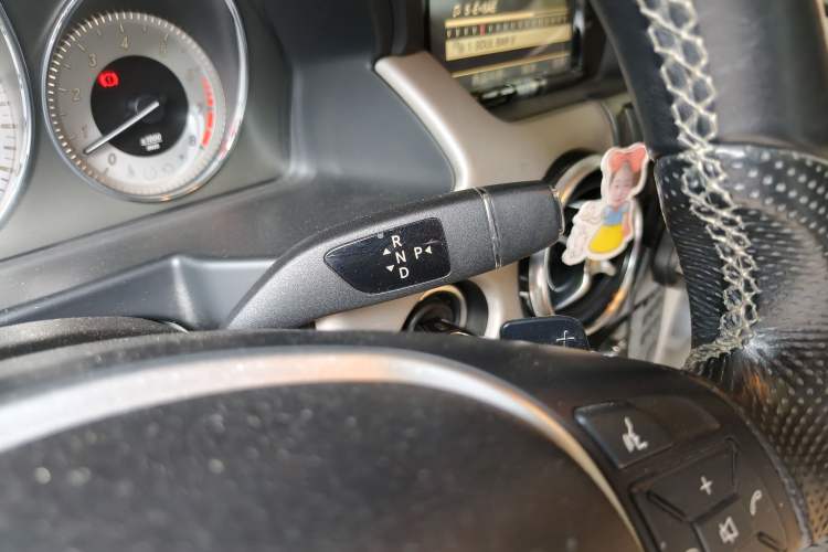 Used Mercedes-Benz GLK-Class 2013 GLK 300 4MATIC Dynamic Sunroof Model Gear Lever