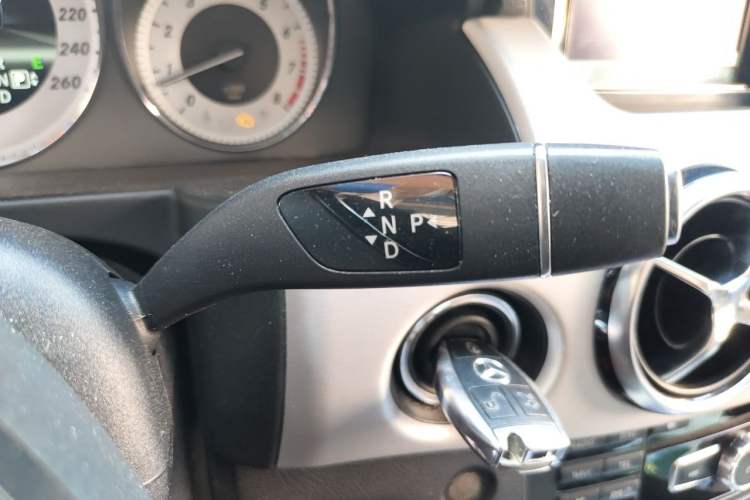 Used Mercedes-Benz GLK-Class 2013 GLK 300 4MATIC Fashion Model Gear Lever