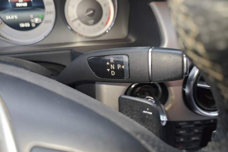 Used Mercedes-Benz GLK-Class 2013 GLK 300 4MATIC Dynamic Sunroof Model Gear Lever