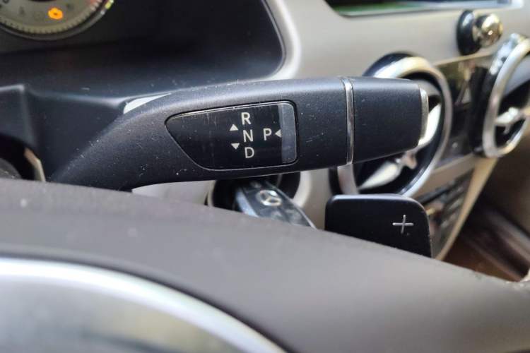 Used Mercedes-Benz GLK-Class 2013 GLK 300 4MATIC Dynamic Sunroof Model Gear Lever