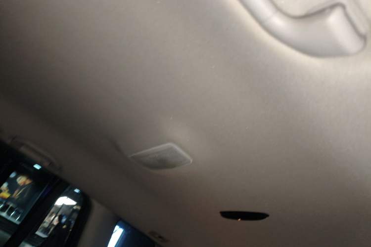 Used Mercedes-Benz GLK-Class 2013 GLK 300 4MATIC Dynamic Edition Headliner