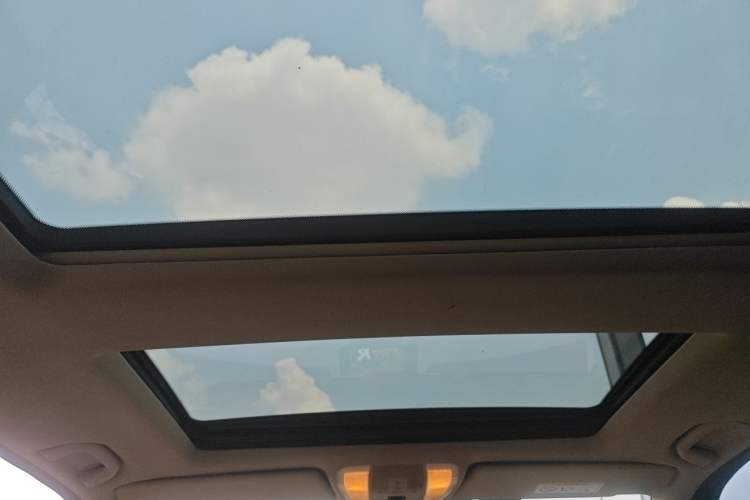 Used Mercedes-Benz GLK-Class 2013 Facelift GLK 300 4MATIC Fashion Edition Headliner
