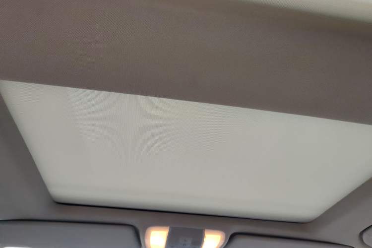 Used Mercedes-Benz GLK-Class 2013 GLK 300 4MATIC Dynamic Sunroof Model Headliner