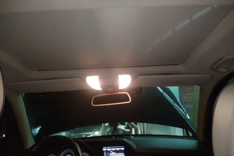 Used Mercedes-Benz GLK-Class 2013 Facelift GLK 300 4MATIC Fashion Edition Headliner