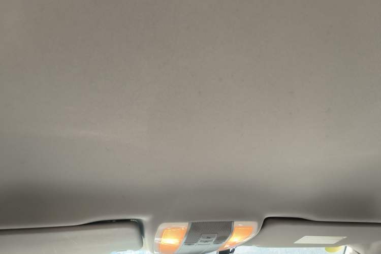 Used Mercedes-Benz GLK-Class 2013 GLK 300 4MATIC Dynamic Edition Headliner