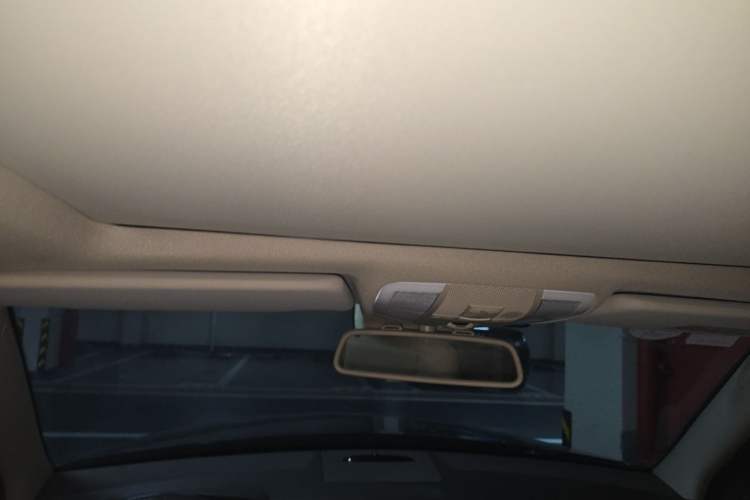 Used Mercedes-Benz GLK-Class 2013 Facelift GLK 300 4MATIC Fashion Edition Headliner
