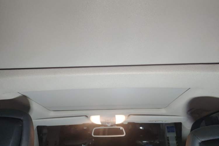 Used Mercedes-Benz GLK-Class 2013 GLK 300 4MATIC Dynamic Sunroof Model Headliner