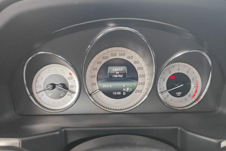 Used Mercedes-Benz GLK-Class 2013 GLK 300 4MATIC Luxury Model Instrument Cluster