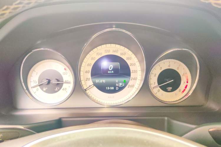 Used Mercedes-Benz GLK-Class 2013 GLK 300 4MATIC Dynamic Sunroof Model Instrument Cluster