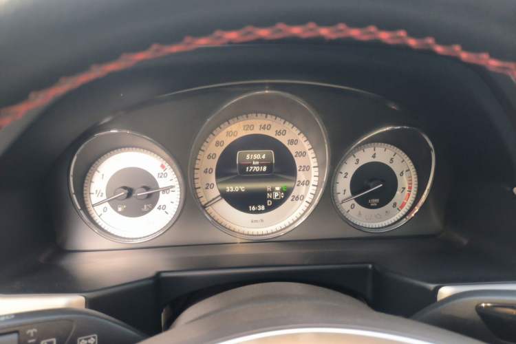 Used Mercedes-Benz GLK-Class 2013 GLK 300 4MATIC Dynamic Sunroof Model Instrument Cluster