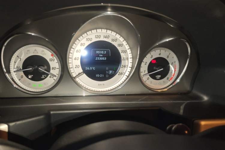 Used Mercedes-Benz GLK-Class 2013 GLK 300 4MATIC Dynamic Sunroof Model Instrument Cluster