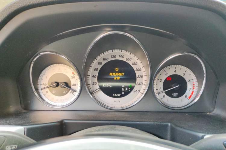Used Mercedes-Benz GLK-Class 2013 GLK 300 4MATIC Dynamic Sunroof Model Instrument Cluster